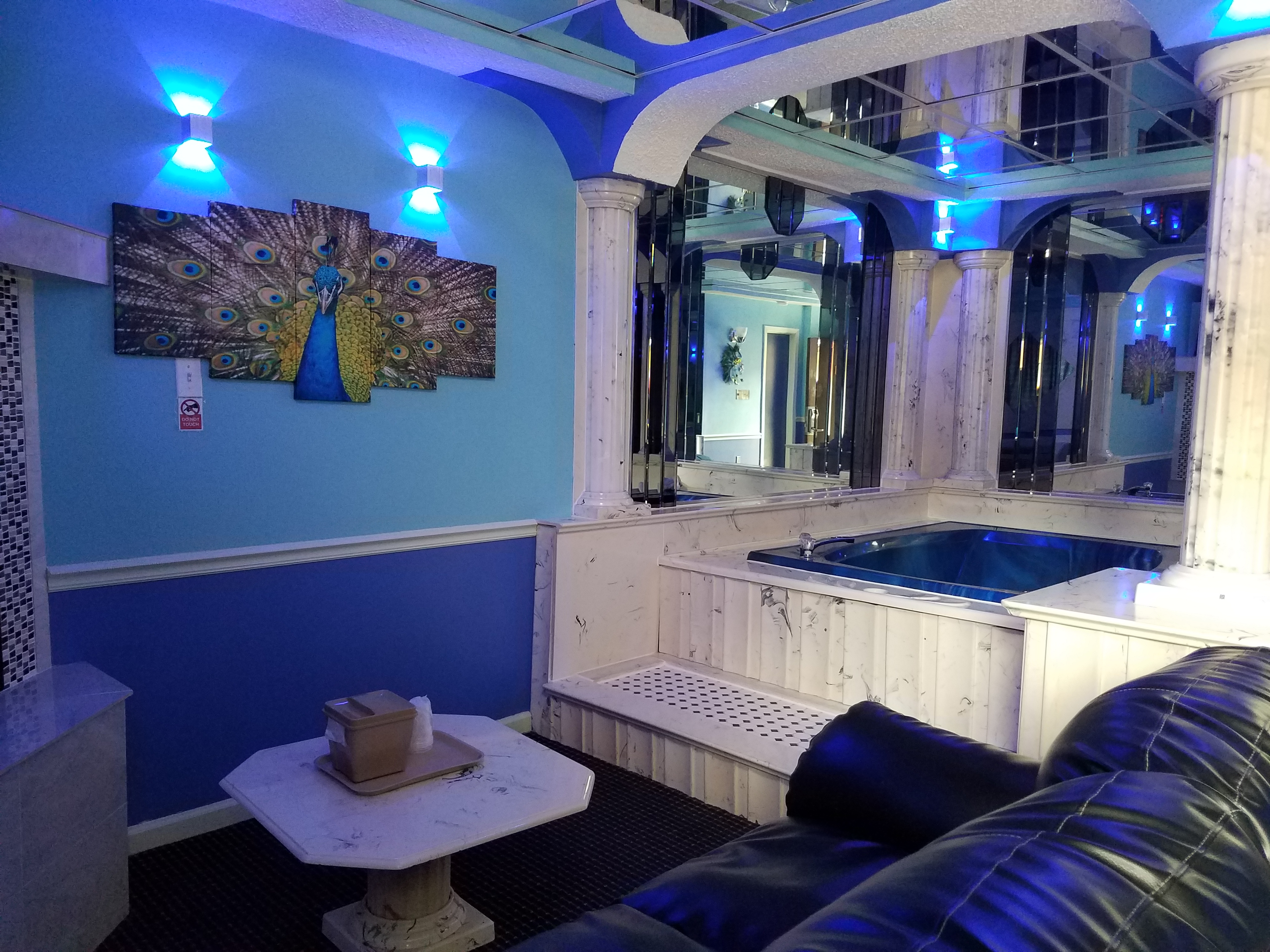 Peafowl Suite - Non Smoking