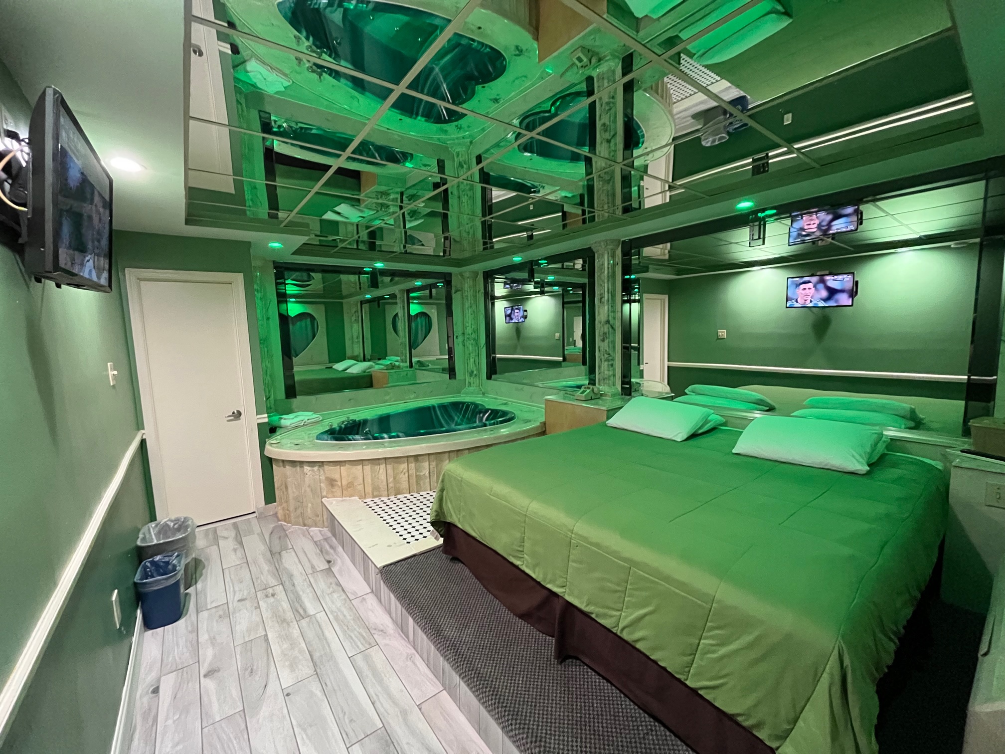 Standard Suites